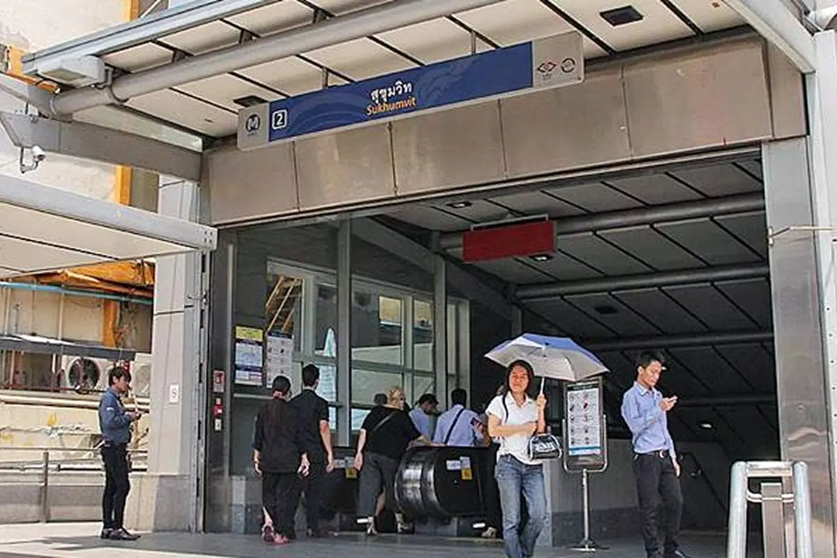MRT Sukhumvit Station 650 m