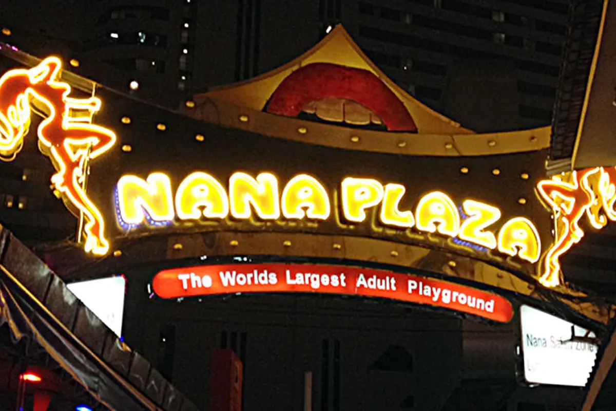 Nana Square Restaurant 100 m